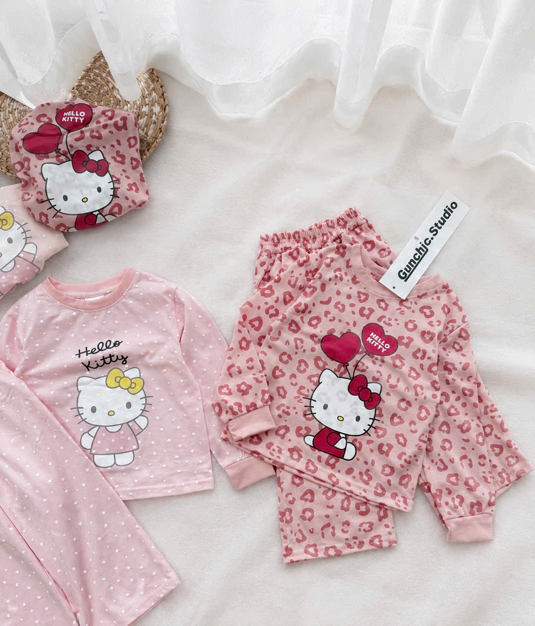 GOM - SET 2B HÌNH KITTY TONE HỒNG CHẤM BI DA BÁO