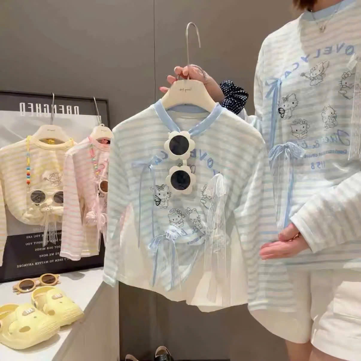 SET 3 ÁO KẺ HÌNH MÈO DT ĐÍNH NƠ BG
