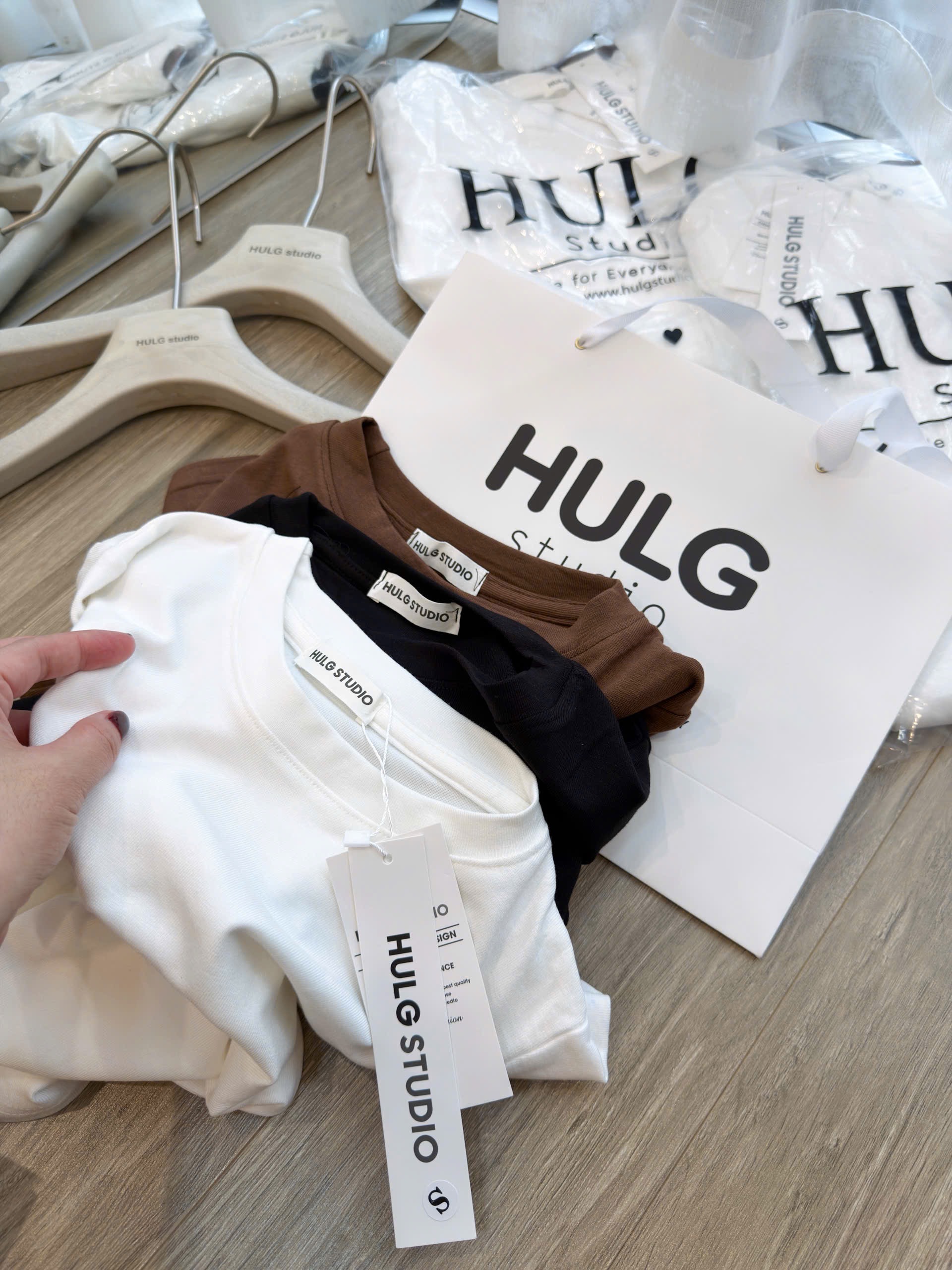 SET 3 ÁO PULL CỘC ĐEN TRẮNG NÂU
