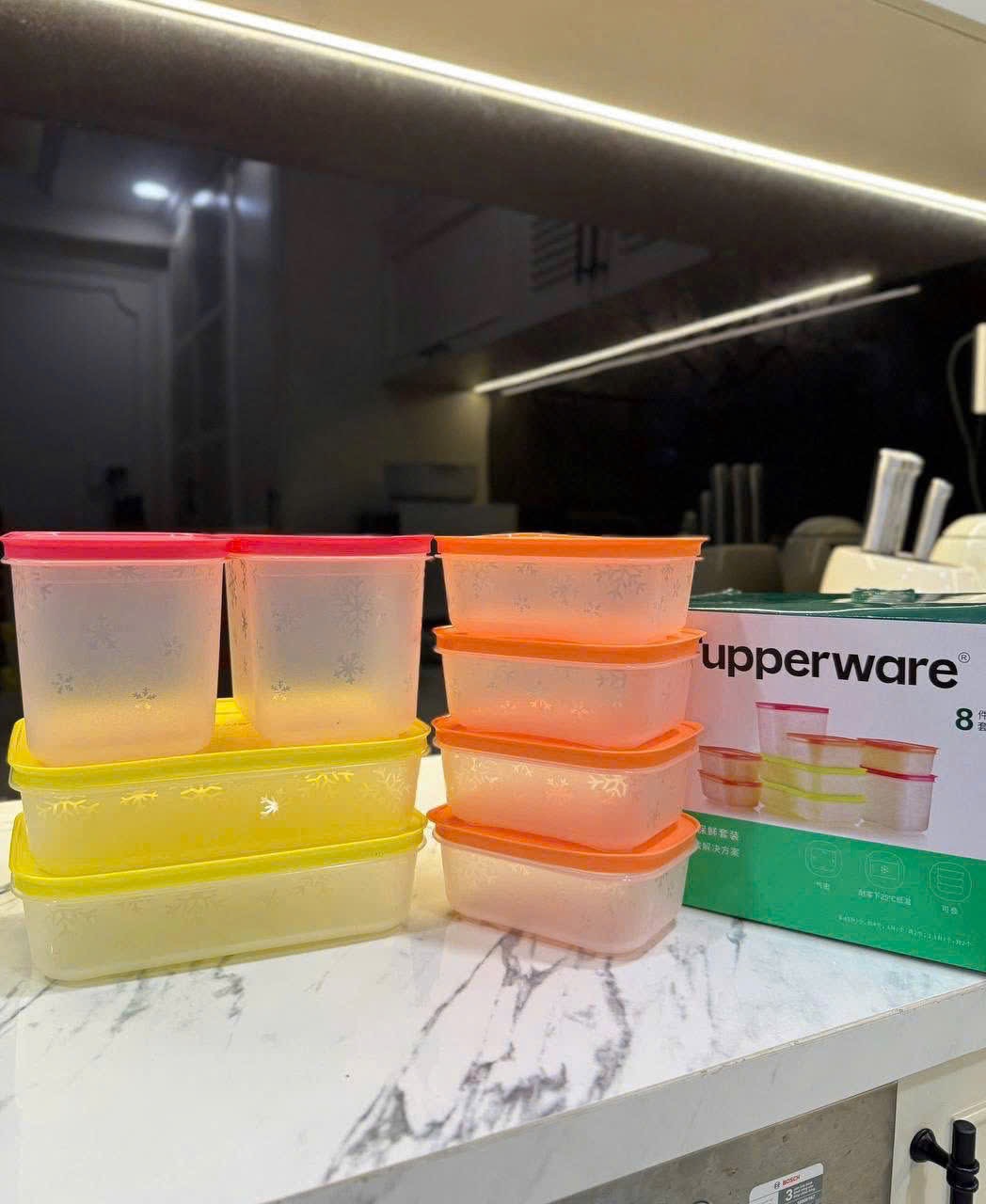 SÉT 8 HỘP ĐỰNG THỰC PHẨM TUPPERWAREv XUẤT XỊN
