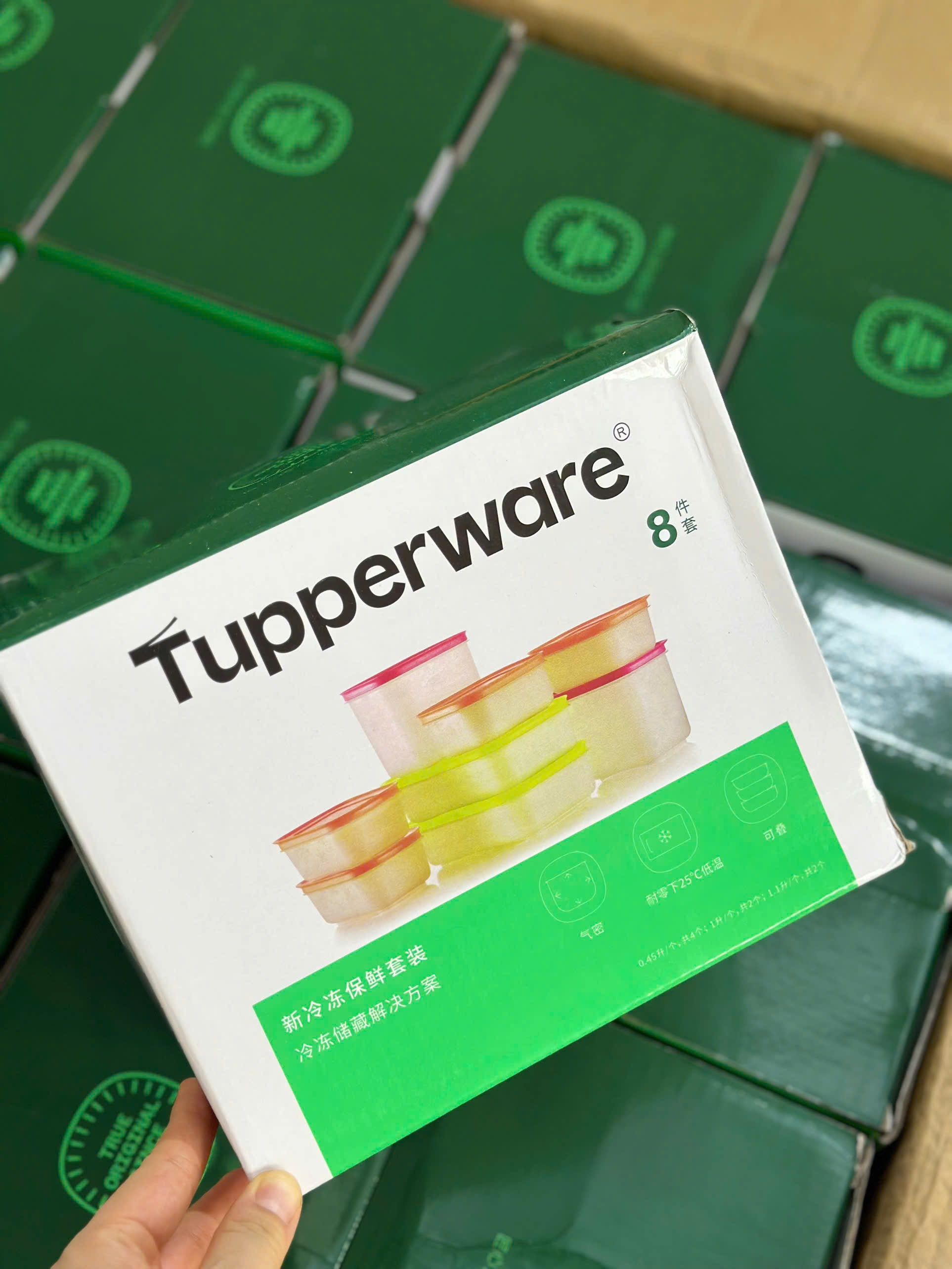 SÉT 8 HỘP ĐỰNG THỰC PHẨM TUPPERWAREv XUẤT XỊN