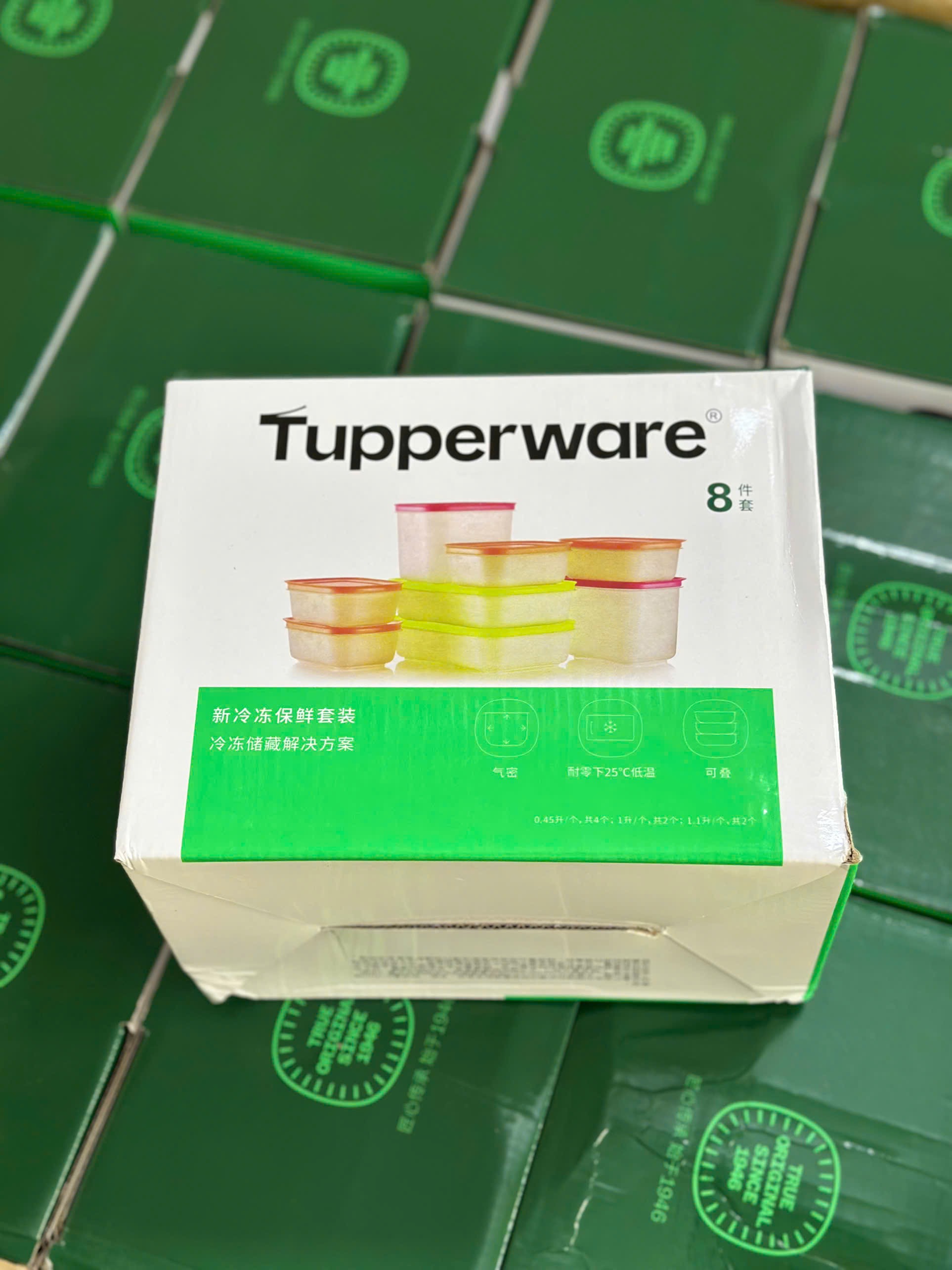 SÉT 8 HỘP ĐỰNG THỰC PHẨM TUPPERWAREv XUẤT XỊN