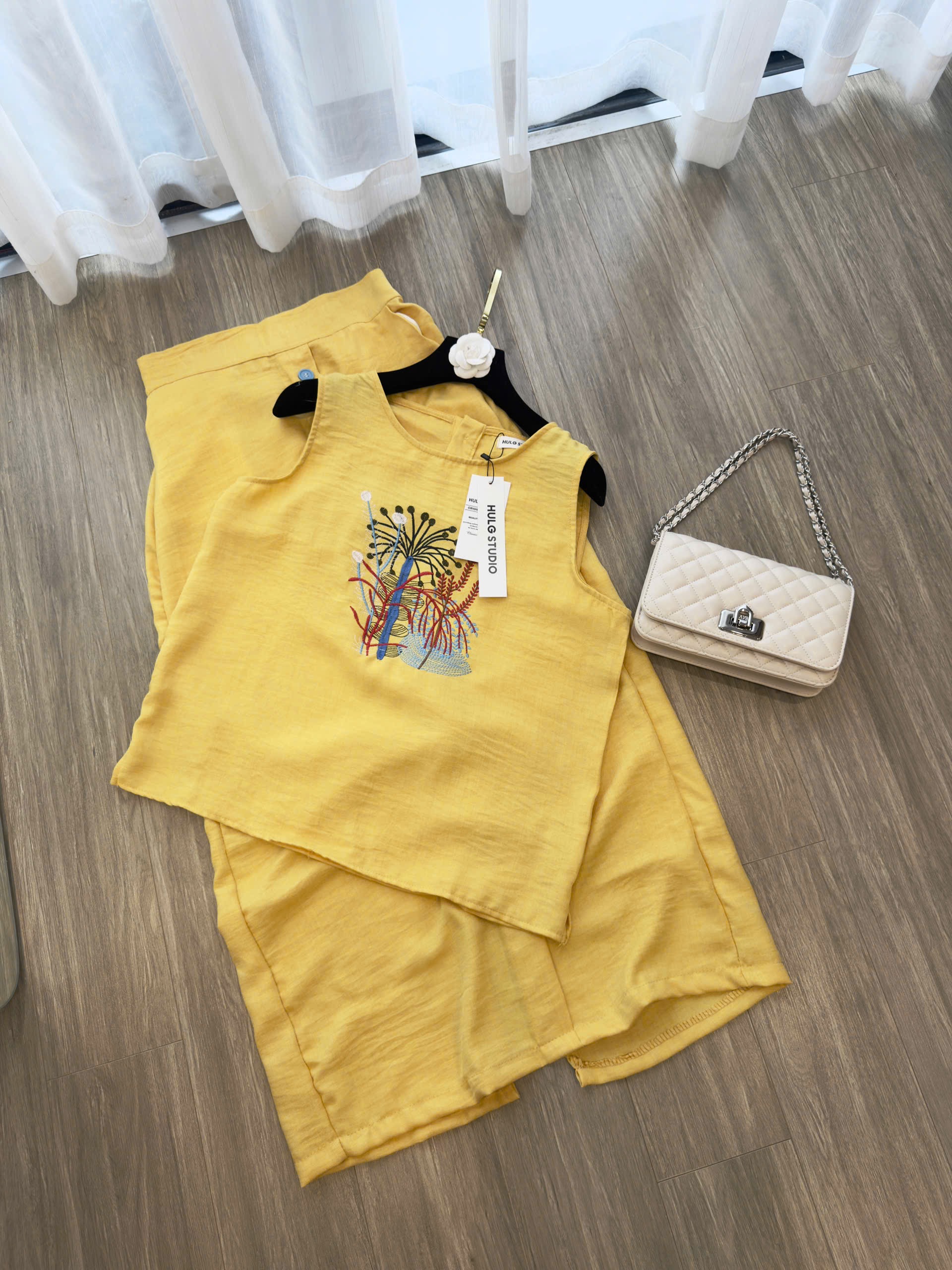 SET BỘ ĐŨI VÀNG XN THÊU HOA QUẦN SUÔNG