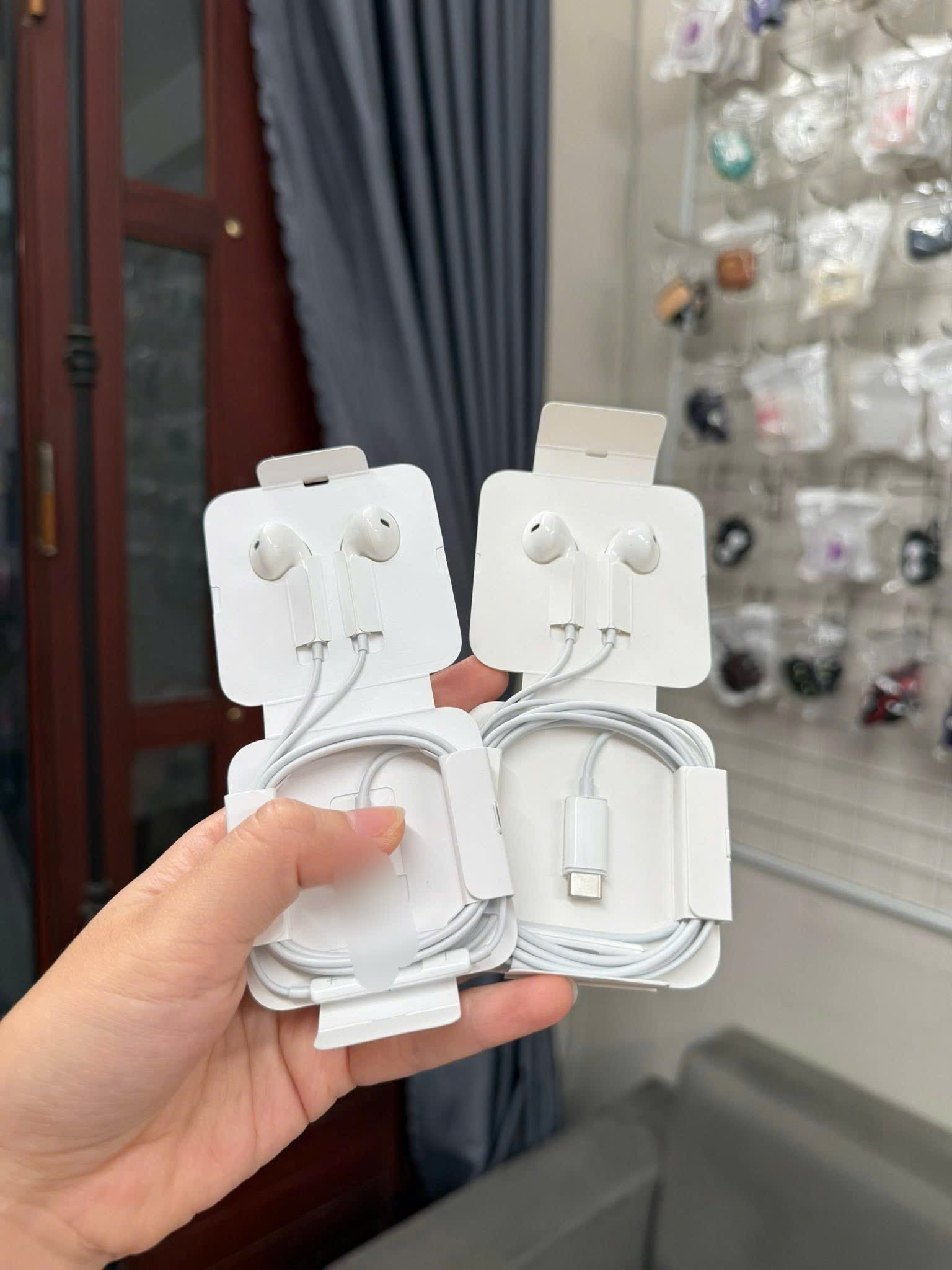 TAI NGHE CÓ DÂY BẢN TYPE C