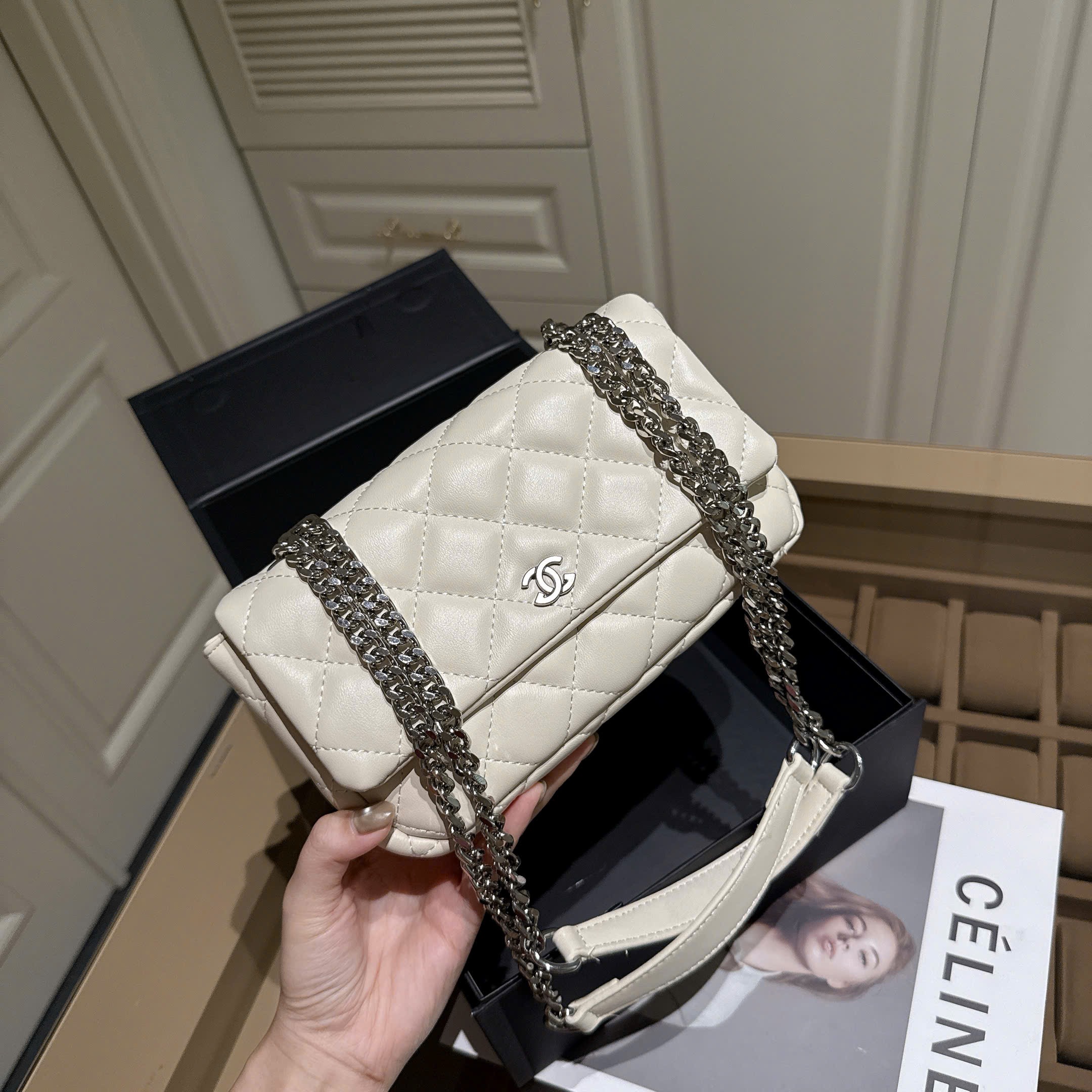 TÚI XÁCH CHANEL 2 MÀU SZ 22 CHO NỮ M3752