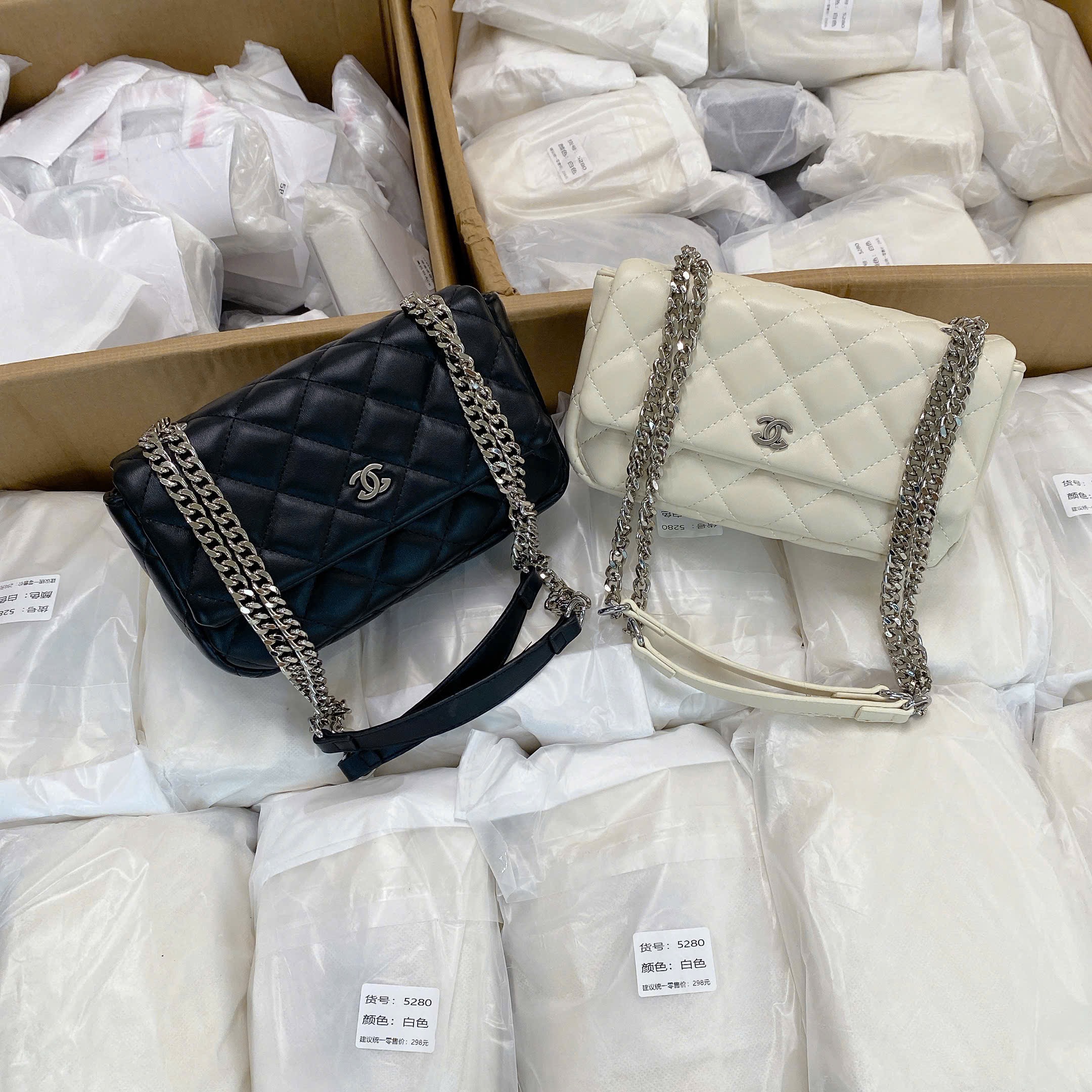 TÚI XÁCH CHANEL 2 MÀU SZ 22 CHO NỮ M3752