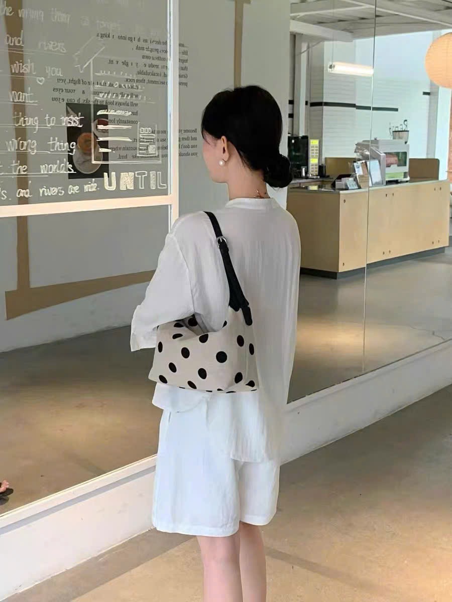 TÚI XÁCH KẸP NÁCH CHẤM BI CHO NỮ