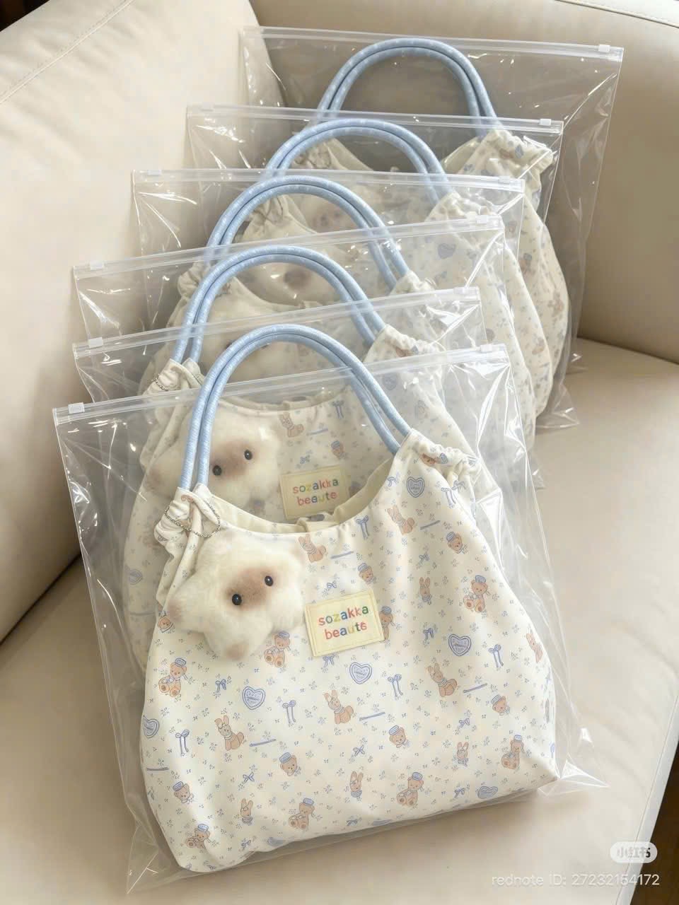 TÚI XÁCH TOTE HOẠT HÌNH KÈM CHARM