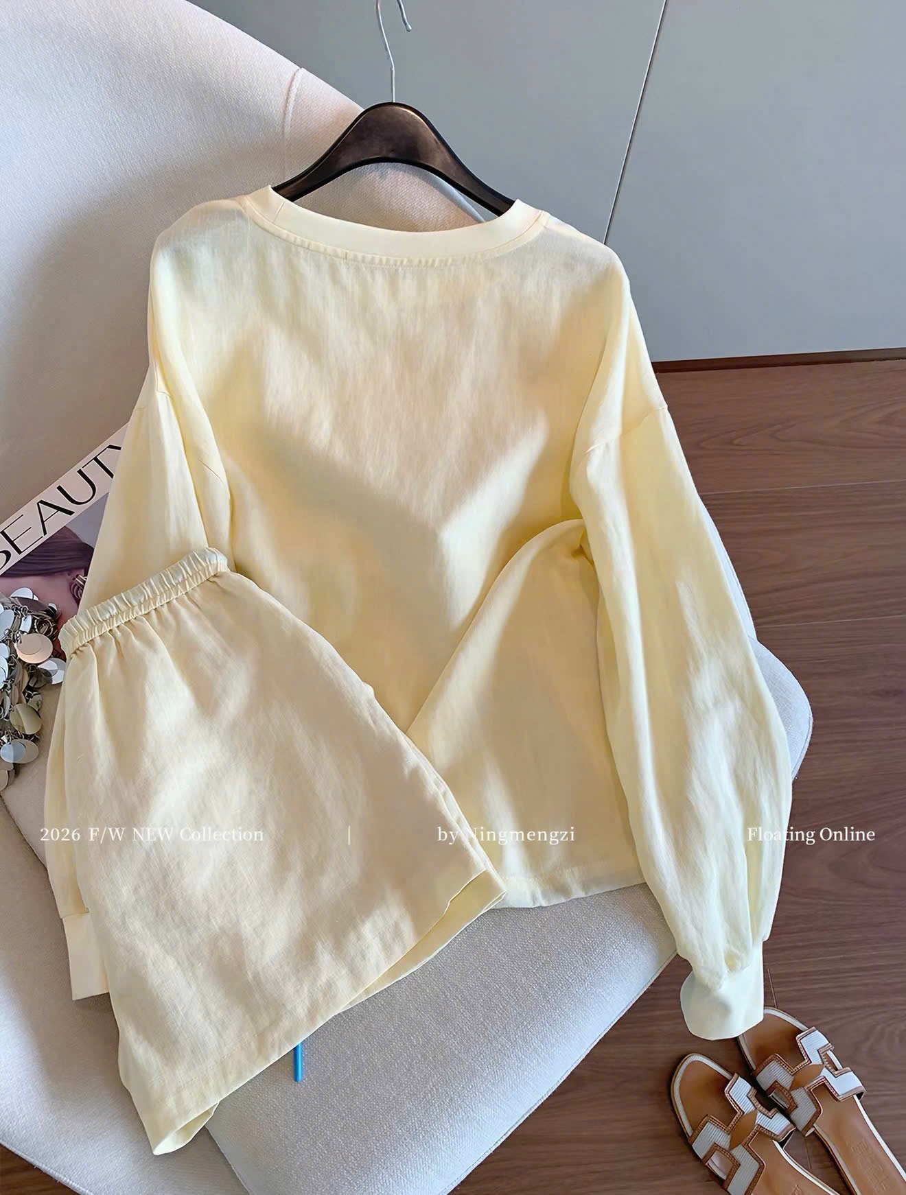 Tag HULG - BỘ ĐÙI VÀNG GÀ NON THÊU NGỰA XANH
