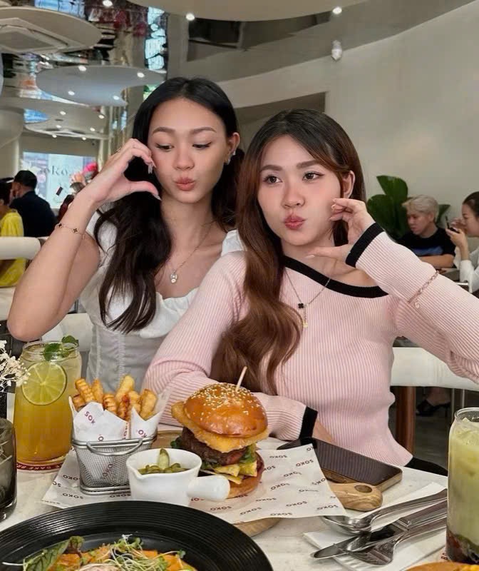 XẢ KHO ÁO LEN LỆCH VAI DÀI TAY CHO NỮ