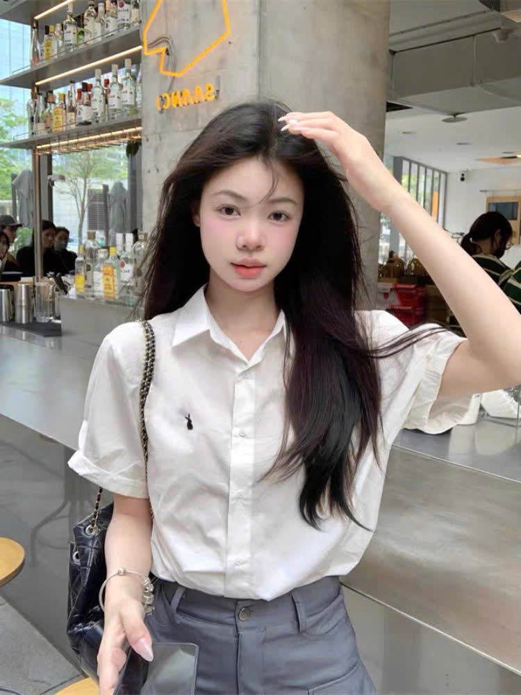 XẢ KHO ÁO SƠ MI TRẮNG HÌNH THỎ CỘC TAY