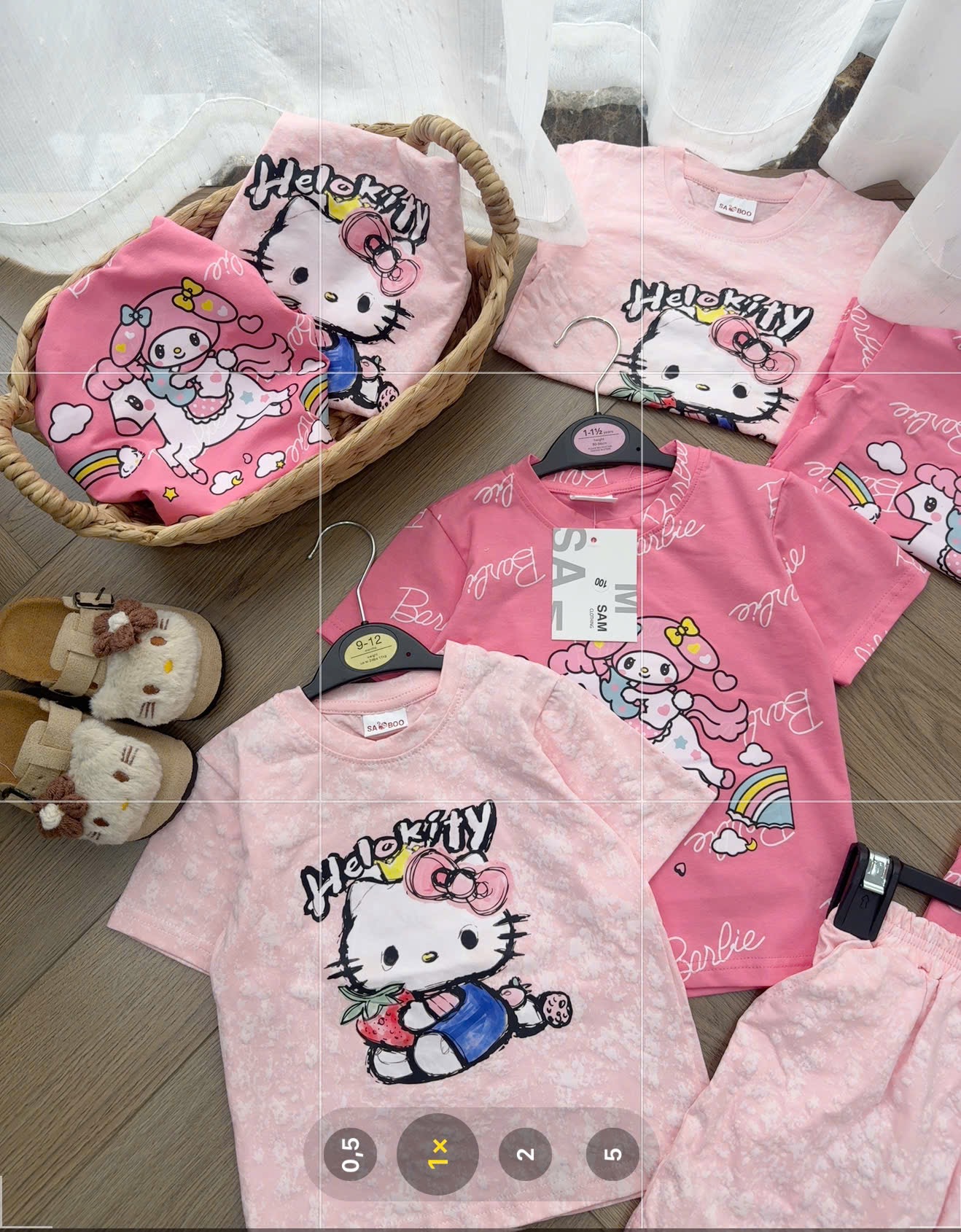 XẢ KHO SÉT 2 BỘ HELLO KITTY CHO BG