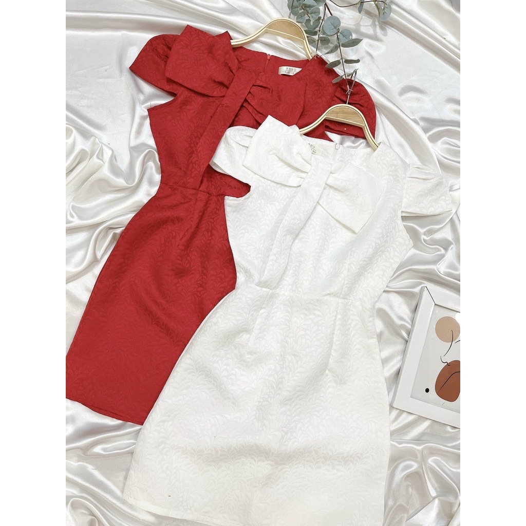 VÁY GẤM CỔ NƠ