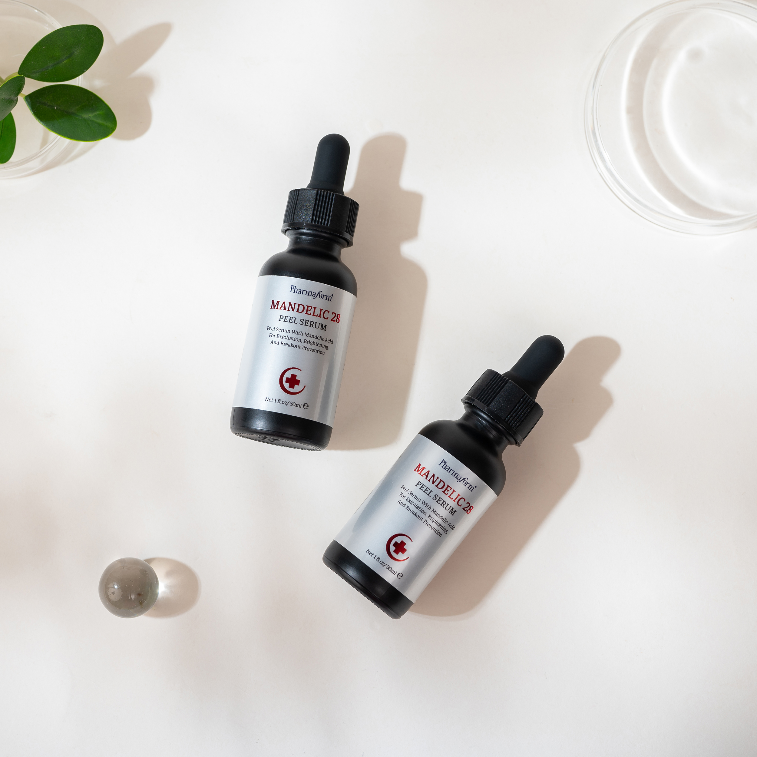 Tinh chất hỗ trợ chăm sóc da thông thoáng lỗ chân lông Pharmaform Mandelic 28 Peel Serum.jpg