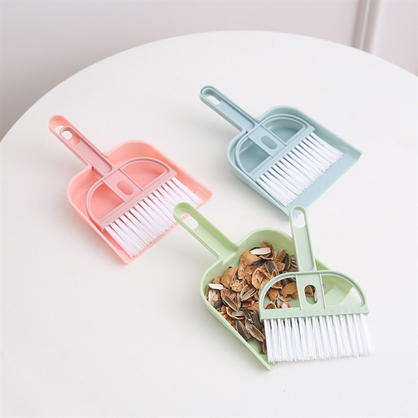 Bộ Chổi Và Xẻng Mini Quét Bụi Bàn Phím Vệ Sinh Nhà Cửa Tiện Dụng - Chổi + Hót Rác Mini