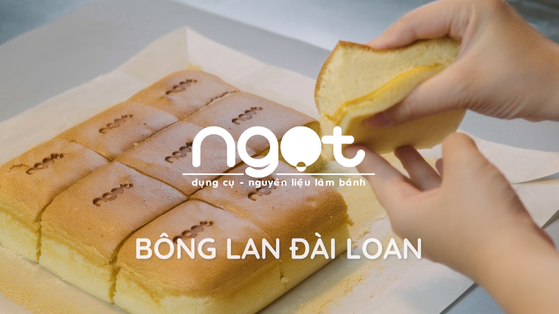 Cách làm Taiwanese Castella Cake “bồng bềnh như mây” ăn vào ngất ngây