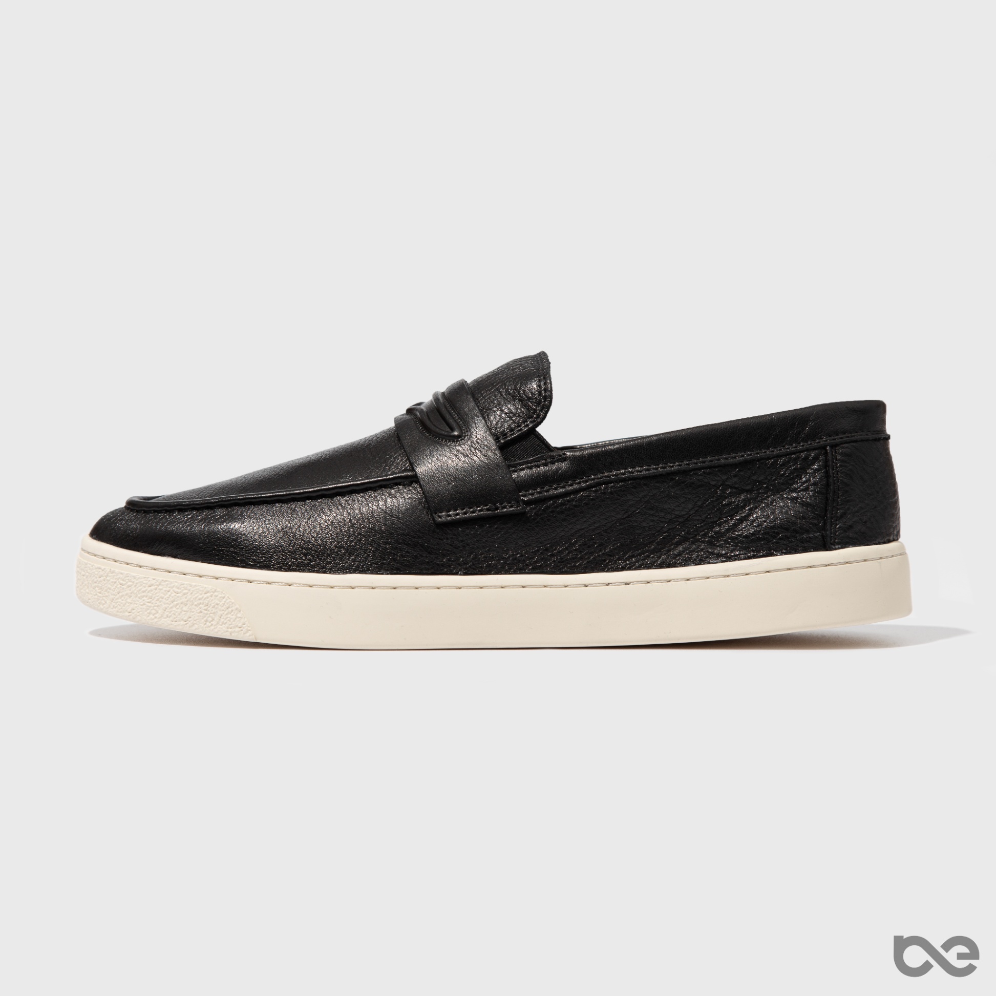 Bando Slip-On | Đen