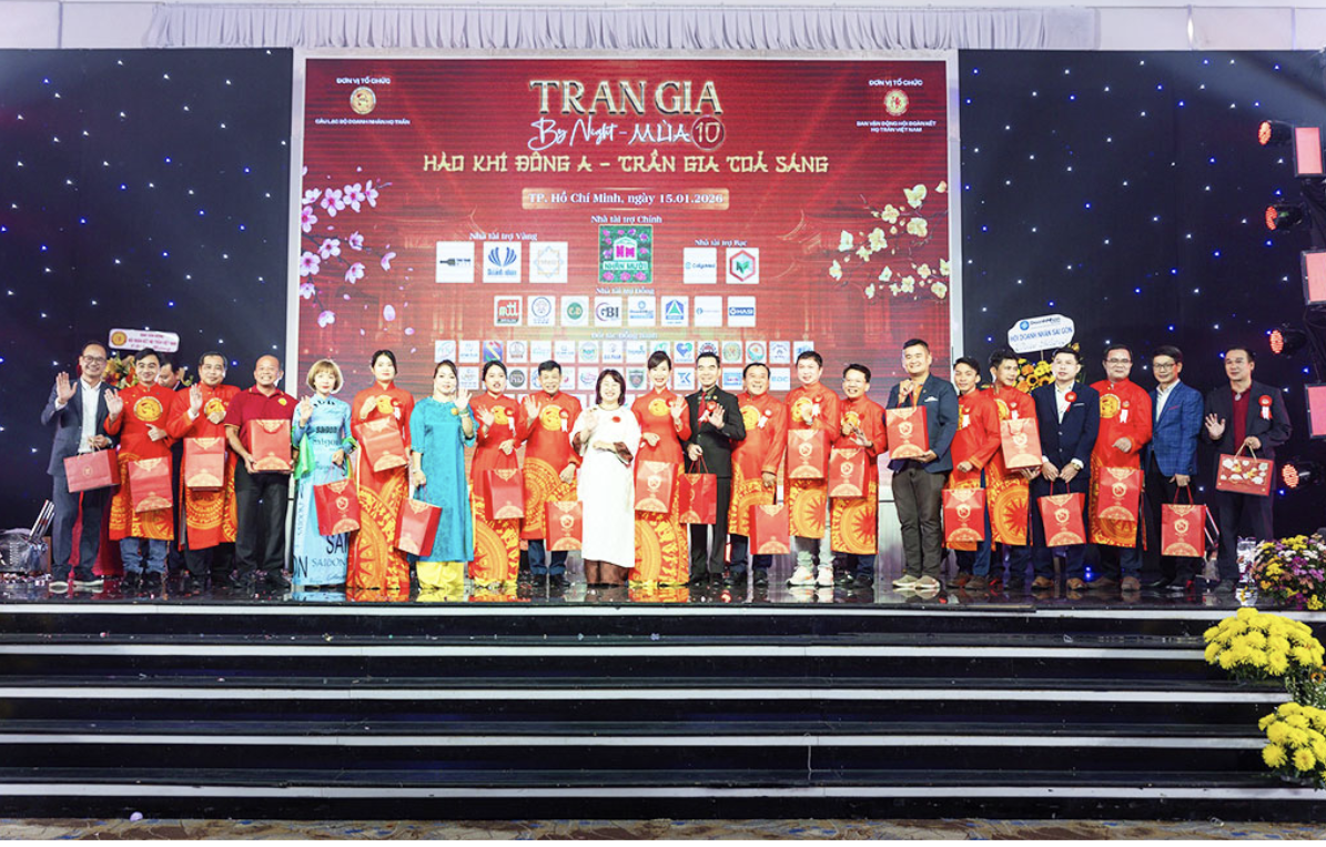Tri-an-Ban-To-chuc-chuong-trinh-Tran-Gia-By-Night-Mua-10-.png