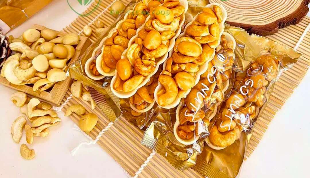 A9307 Bánh đồng tiền hạt 綜合堅果餅 250g