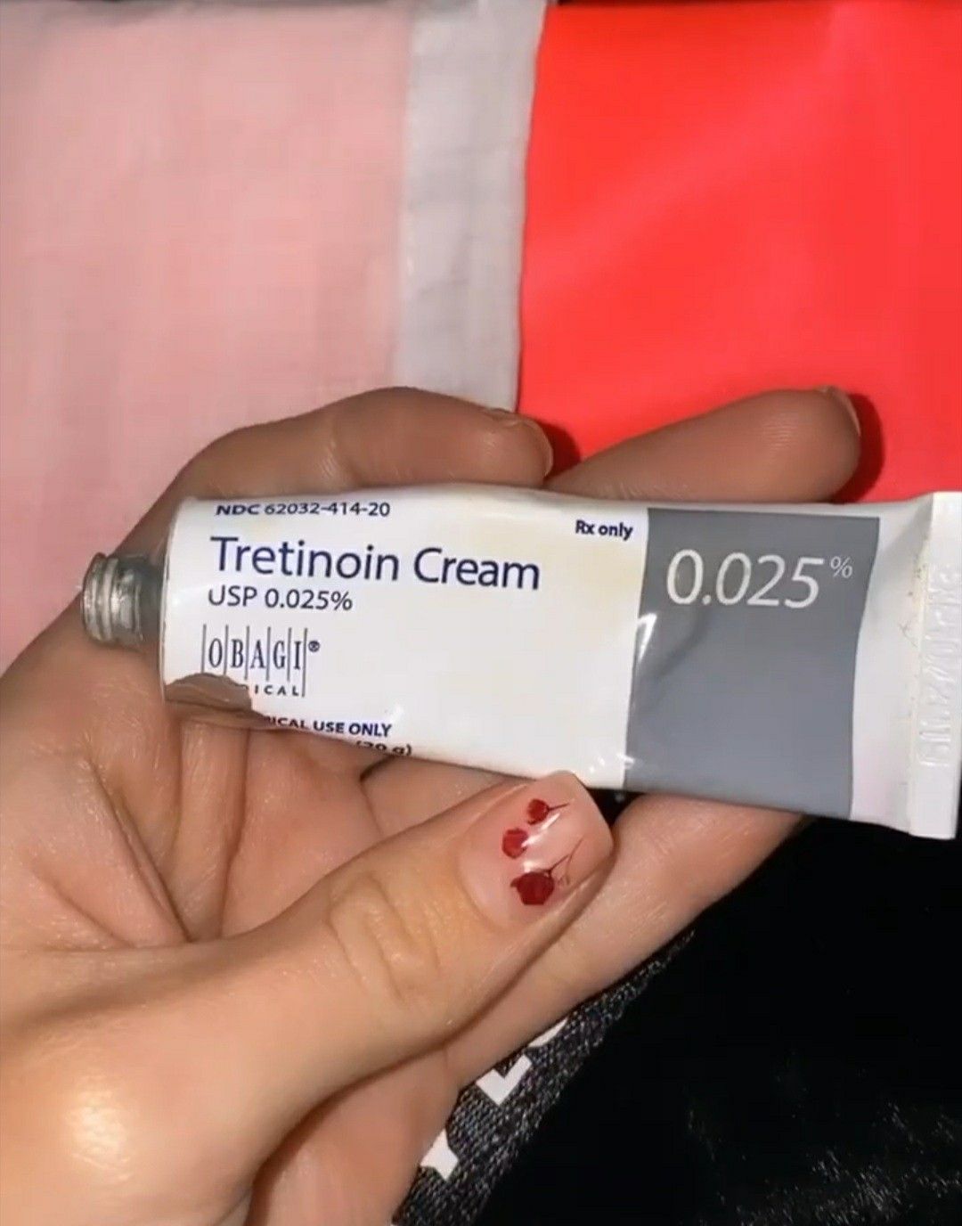Lạm Dụng Tretinoin – Khiến Da Mỏng Và Nhạy Cảm Hơn