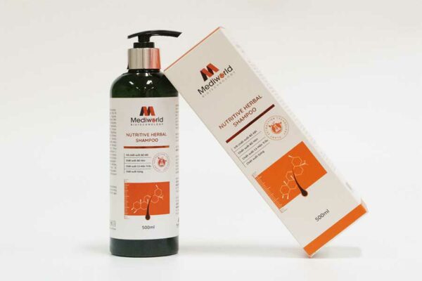 Dầu Gội Thảo Dược Dưỡng Tóc Mềm Mượt Nutritive Herbal Shampoo Mediworld 500ml