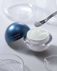 Kem Dưỡng Vi Nang Dưỡng Sáng, Cấp Ẩm Glutanex Glow Booster Crystal Radiance Capsule Cream
