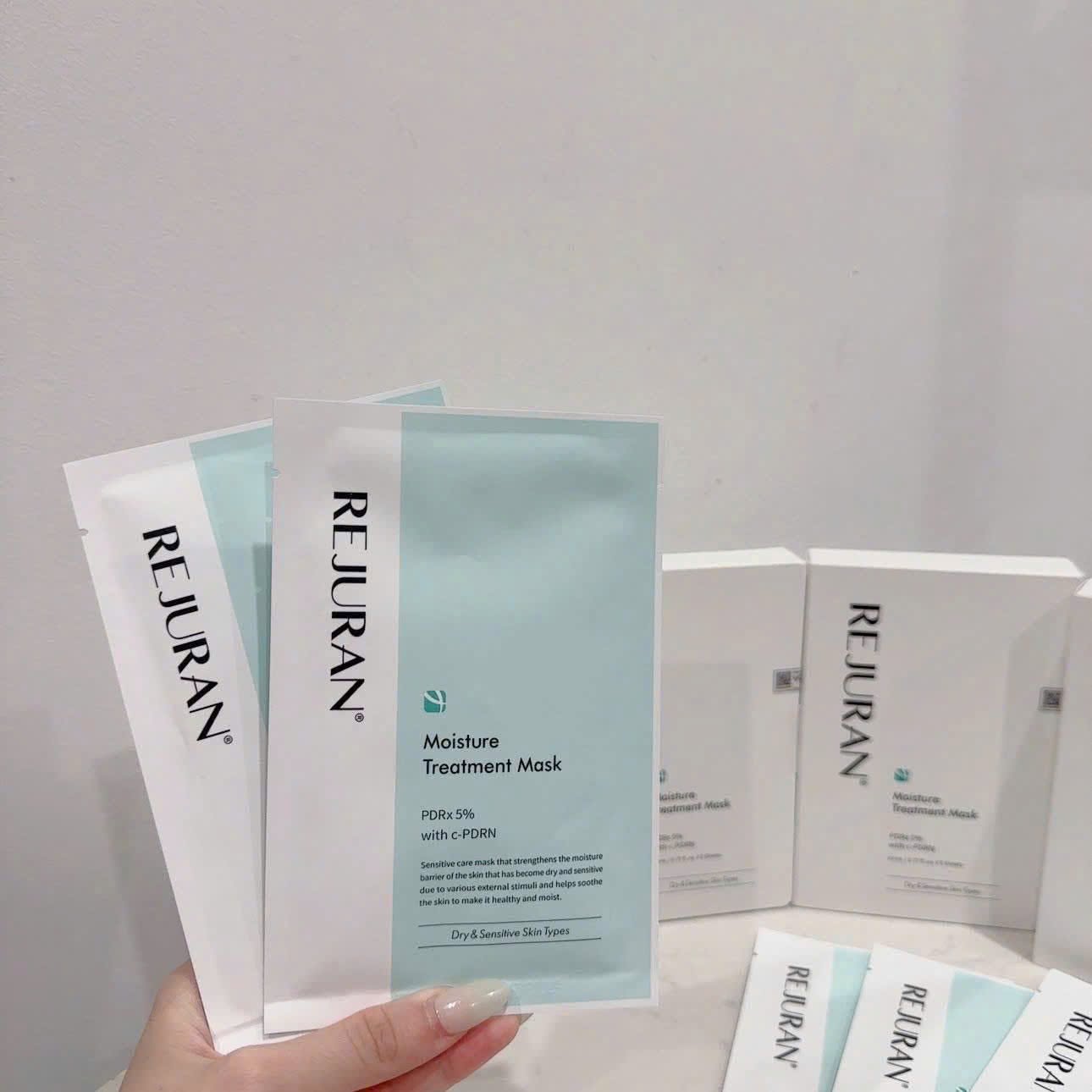 Mặt Nạ DNA Cá Hồi Phục Hồi Và Cấp Ẩm Chuyên Sâu REJURAN Moisture Treatment Mask