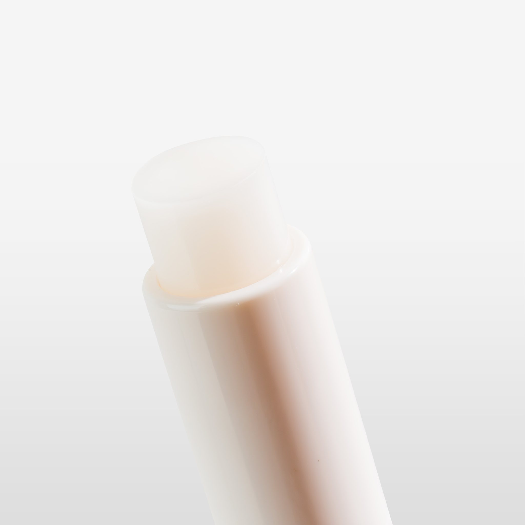 Son Dưỡng Glutanex Lip Glow Balm – Cấp Ẩm Sâu, Làm Hồng Môi Và Tạo Hiệu Ứng Glow Tự Nhiên