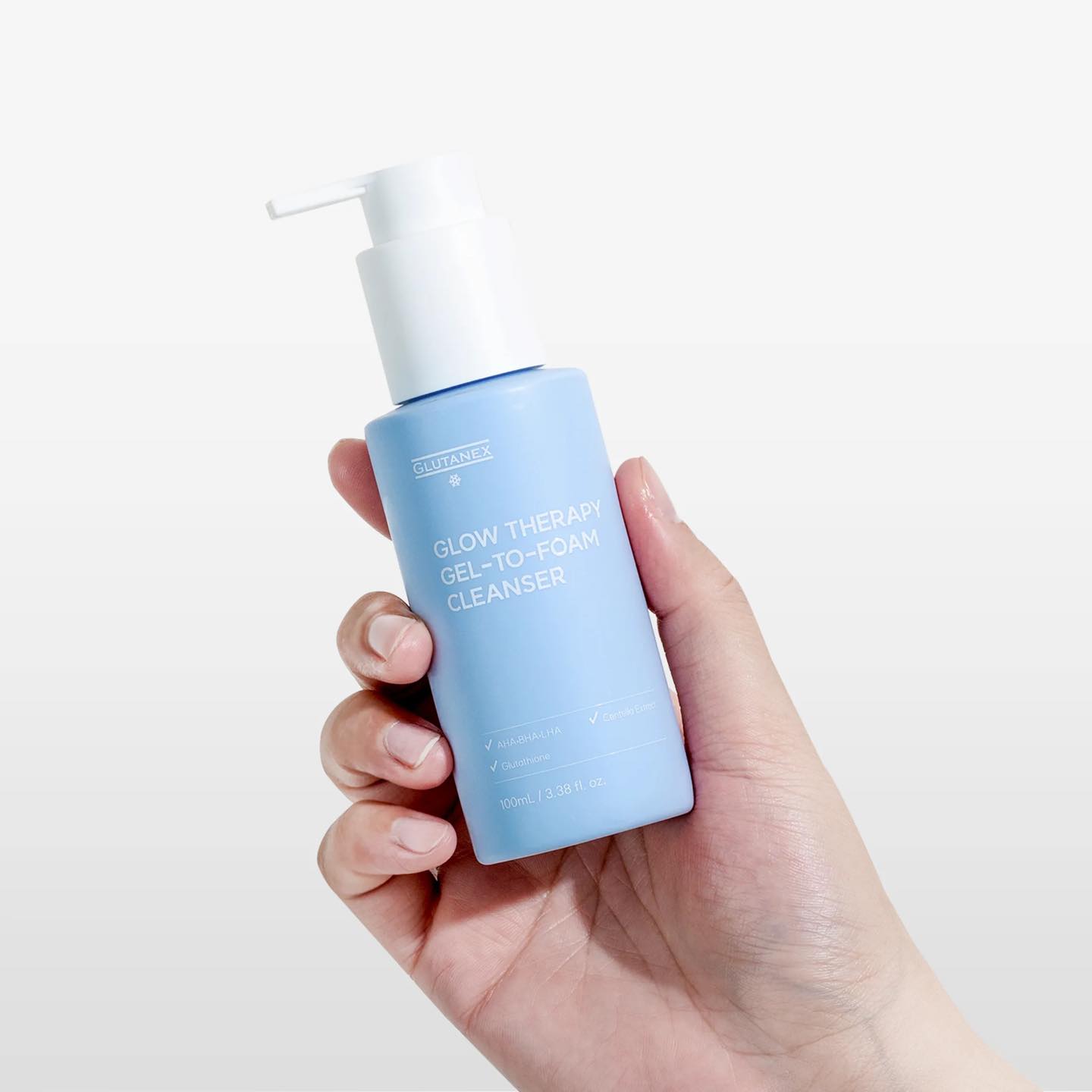 Sữa Rửa Mặt Làm Sạch Sâu, Sáng Da Dịu Nhẹ Glutanex Glow Therapy Gel-to-Foam Cleanser 100ml