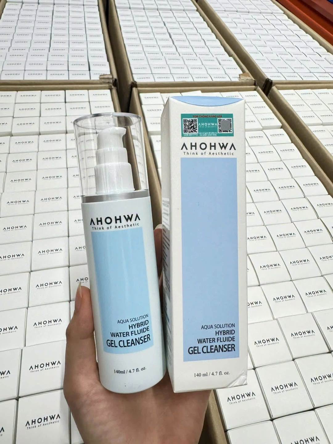 Hybrid Water Fluide Gel Cleanser.jpg