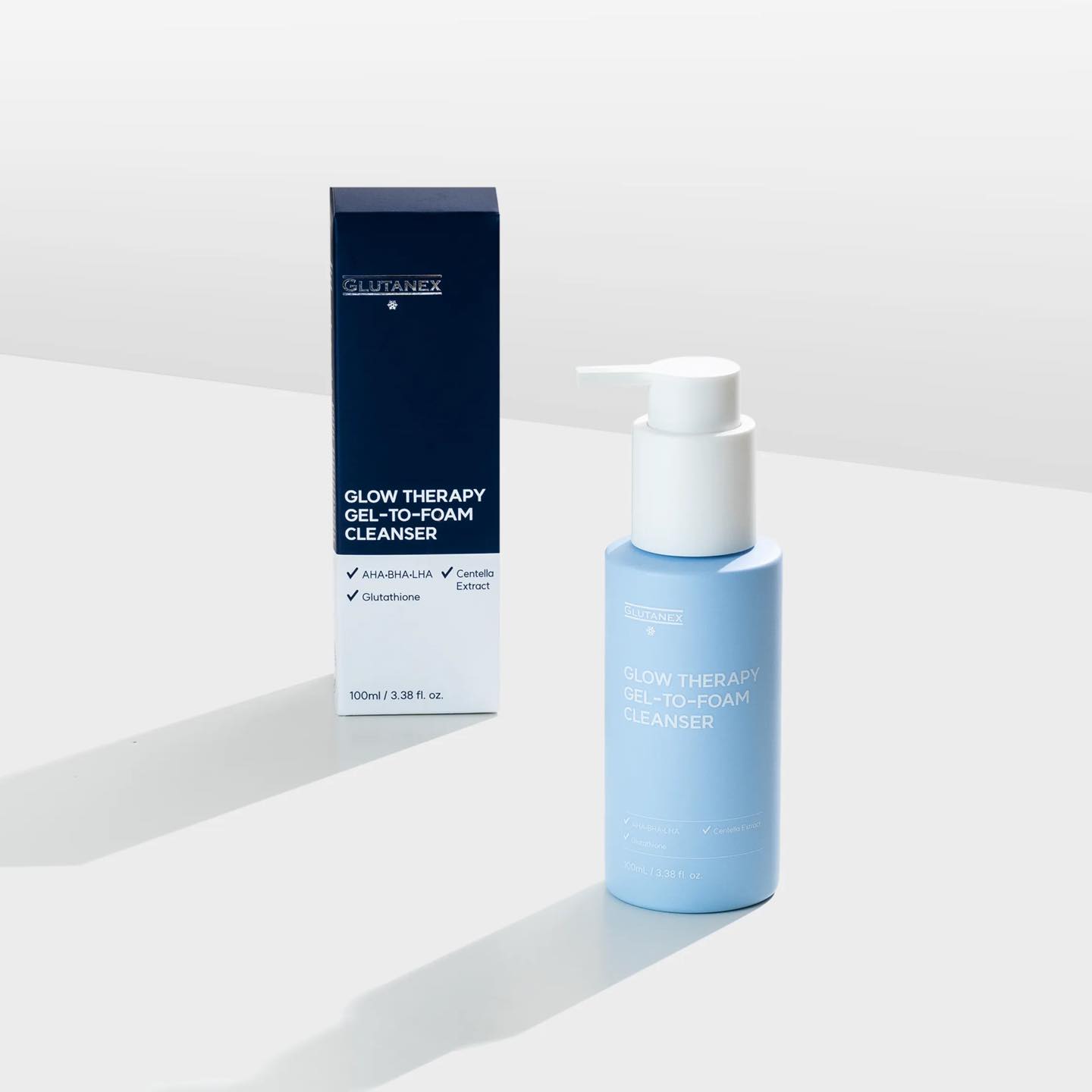 Sua-Rua-Mat-Glutanex-Glow-Therapy-Gel-to-Foam-Cleanser-100ml-Lam-Sach-Sau-Sang-Da-Va-Tai-Tao-Da-Diu-Nhe-2.jpg?v=1776405995