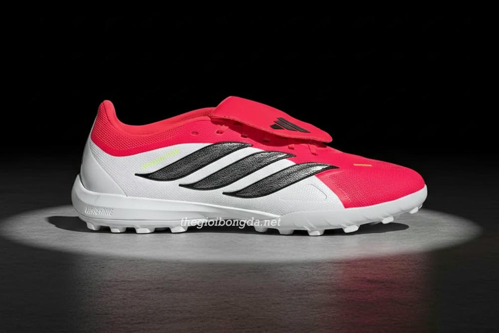 Adidas Predator 26 League FT TF Review | Bản Predator Dễ Đi & Êm Nhất?