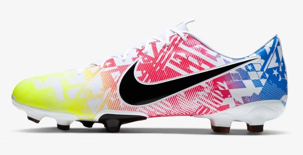 gi&agrave;y đ&aacute; b&oacute;ng neymar 01