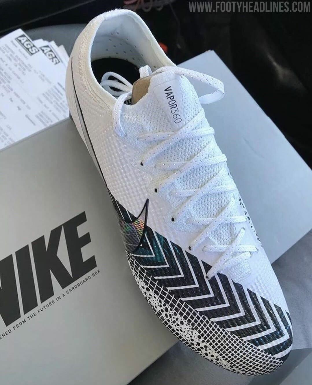 Nike Mercurial Dream Speed 003 Bị R&ograve; Rỉ - Mẫu gi&agrave;y tiếp theo được tr&ecirc;n ch&acirc;n Cristiano Ronaldo 01