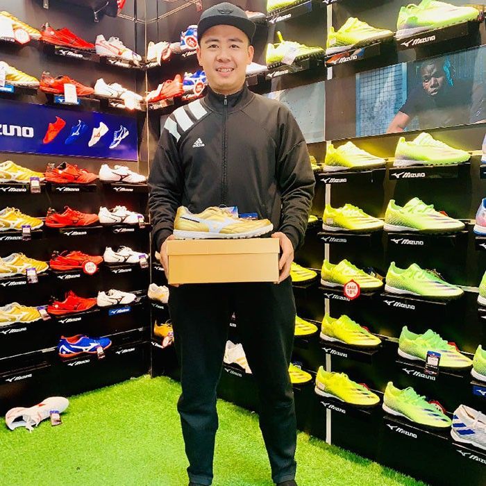 kh&aacute;ch h&agrave;ng thế giới b&oacute;ng đ&aacute; 15