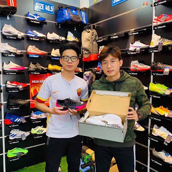 kh&aacute;ch h&agrave;ng thế giới b&oacute;ng đ&aacute; 27