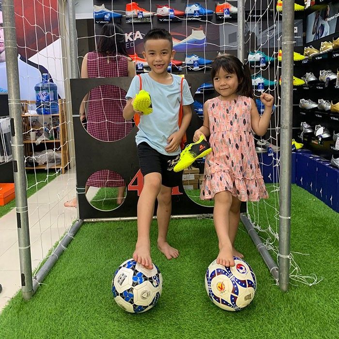 kh&aacute;ch h&agrave;ng thế giới b&oacute;ng đ&aacute; 34