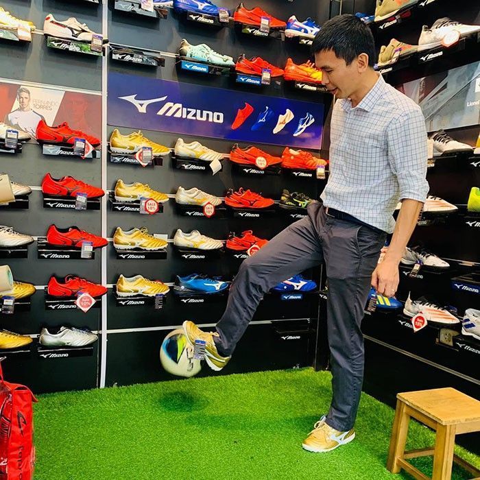 kh&aacute;ch h&agrave;ng thế giới b&oacute;ng đ&aacute; 40