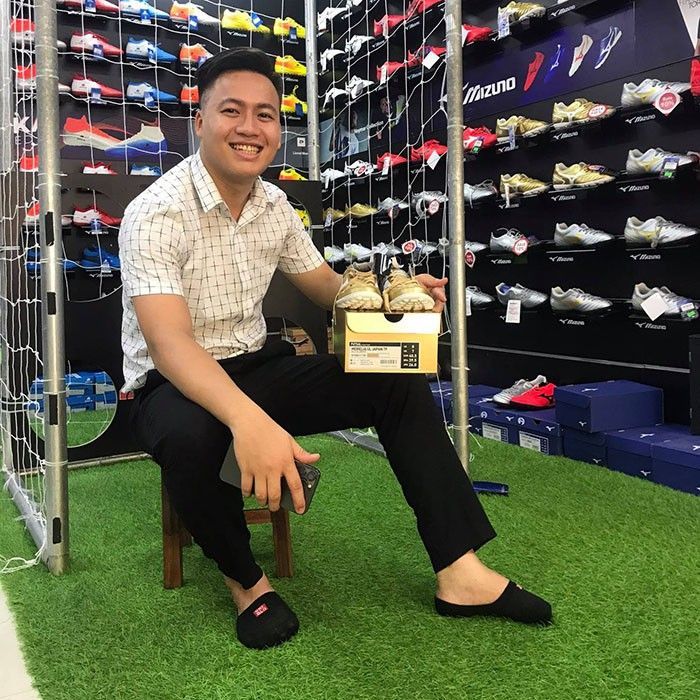 kh&aacute;ch h&agrave;ng thế giới b&oacute;ng đ&aacute; 02