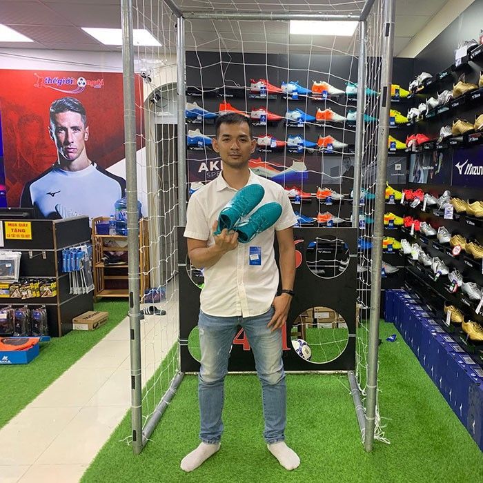 kh&aacute;ch h&agrave;ng thế giới b&oacute;ng đ&aacute; 38