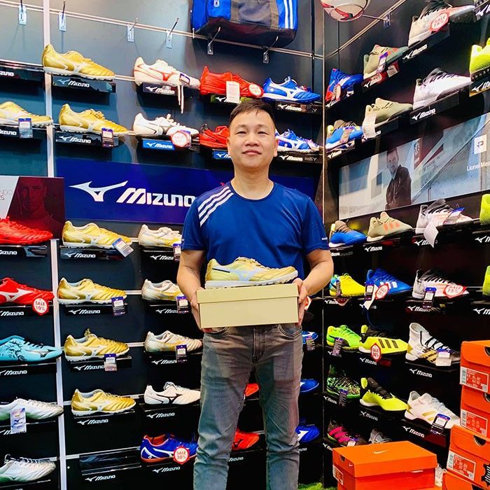 kh&aacute;ch h&agrave;ng thế giới b&oacute;ng đ&aacute; 07