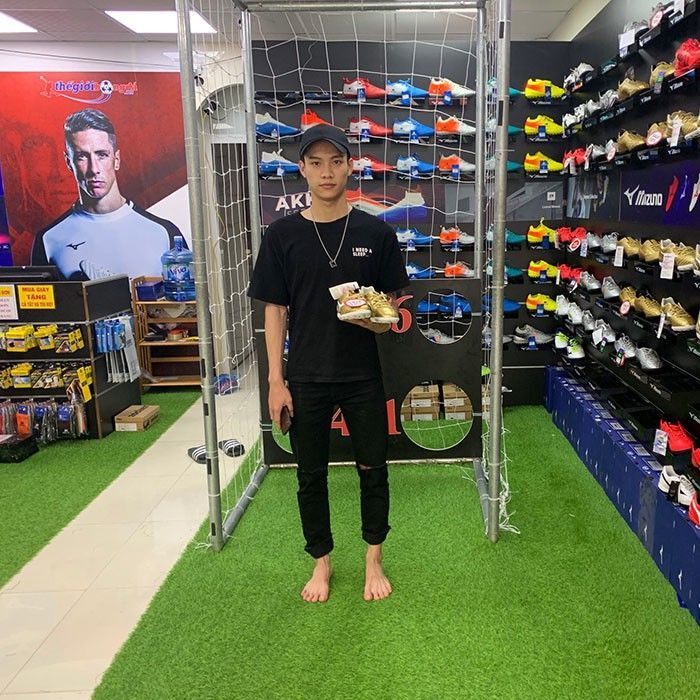 kh&aacute;ch h&agrave;ng thế giới b&oacute;ng đ&aacute; 39