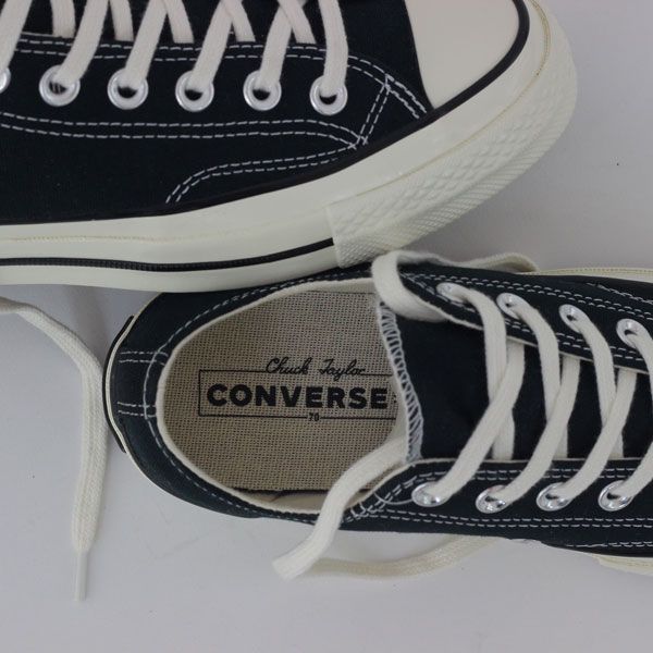 Cách phân biệt Converse thật giả qua lót giày