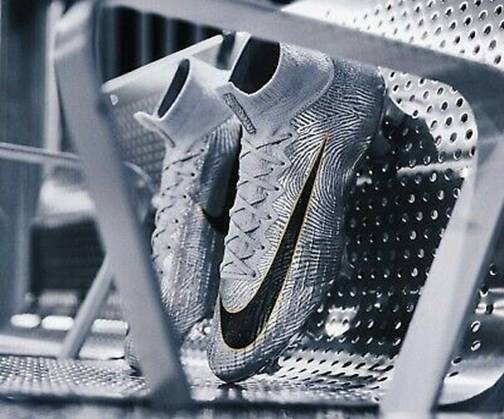 Nike Mercurial 360 Golden Touch - Mbappe