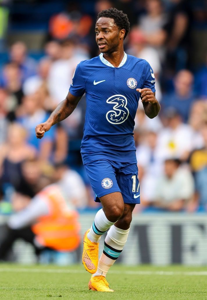 Top 10 mẫu gi&agrave;y đ&aacute; b&oacute;ng 62