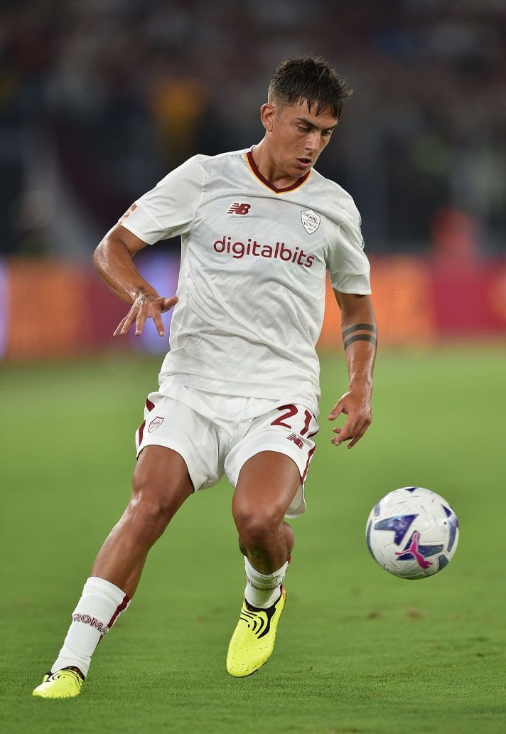 Top 10 mẫu gi&agrave;y đ&aacute; b&oacute;ng 2022 - 2023 2