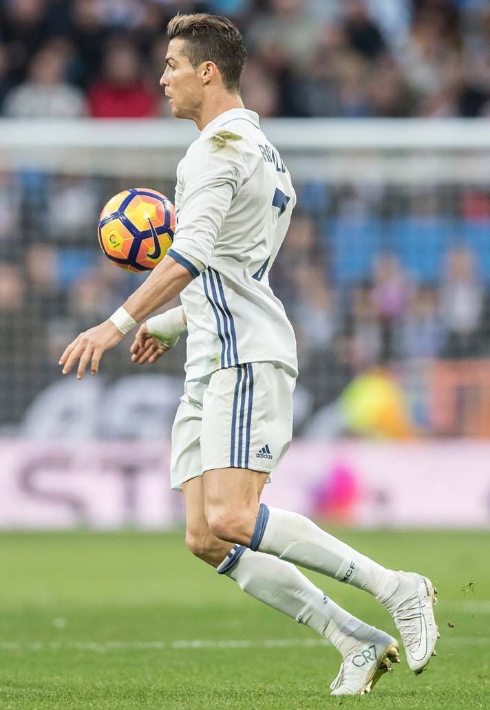 2016 Cristiano Ronaldo &ndash; Nike Mercurial Superfly V CR7 Vit&oacute;rias 1