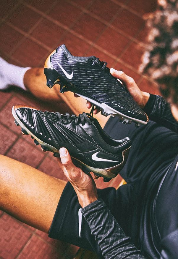 Nike Air Zoom Mercurial Vapor 15 SE  2