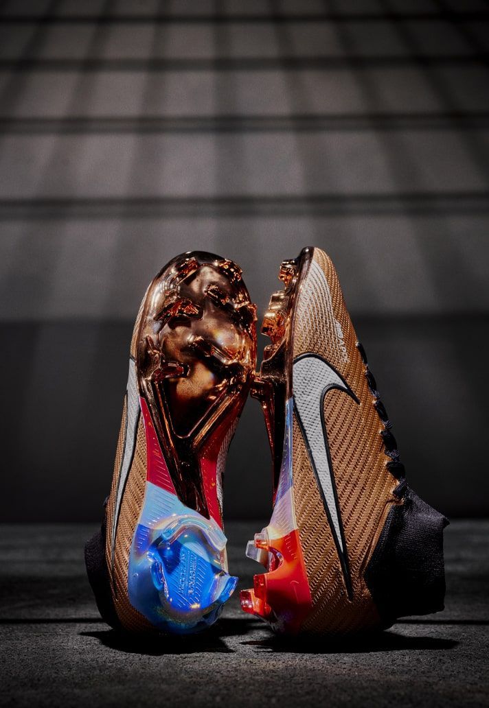 Nike Mercurial Superfly d&agrave;nh ri&ecirc;ng cho Kylian Mbappe 4