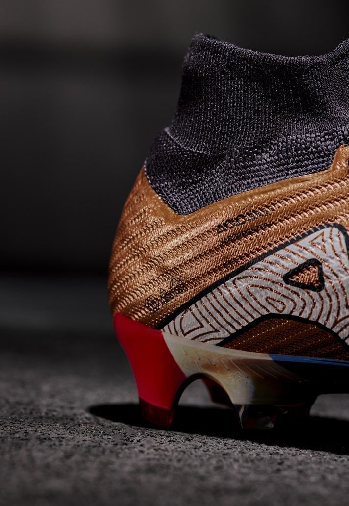 Nike Mercurial Superfly d&agrave;nh ri&ecirc;ng cho Kylian Mbappe 5